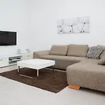 Stylish City Apartment At Central Station