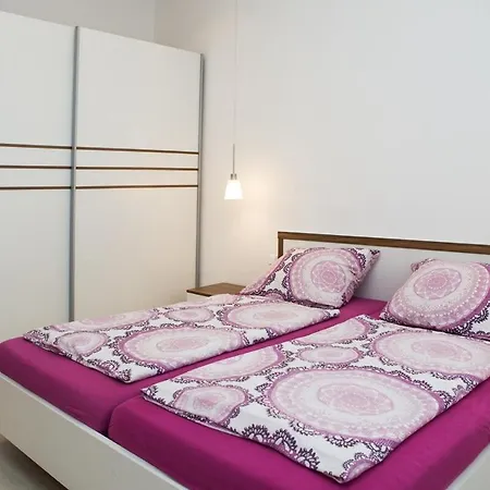 Appartement Stylish At Station Düsseldorf