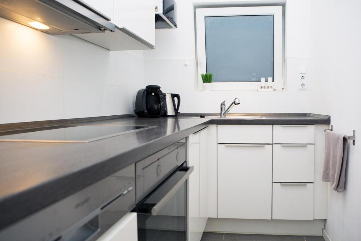 Stylish At Station *